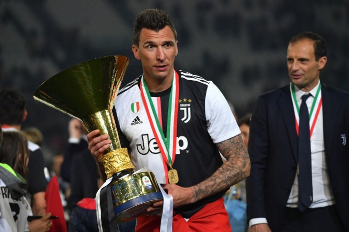 Juventus soccer fans investigated for alleged Nazi salutes, racist acts ... Juventus Ajukan Tawaran Kepada Penyerang Timnas Belgia